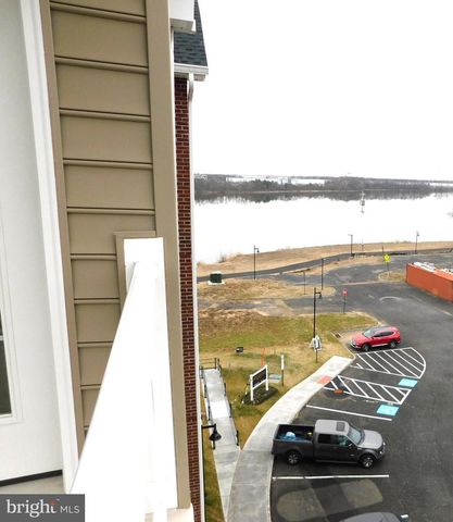 16453 RIVER VIEW DR, Bristol, PA 19007