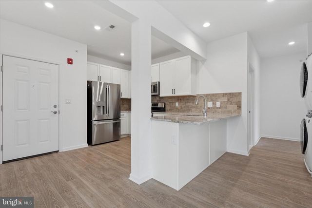 16453 RIVER VIEW DR, Bristol, PA 19007