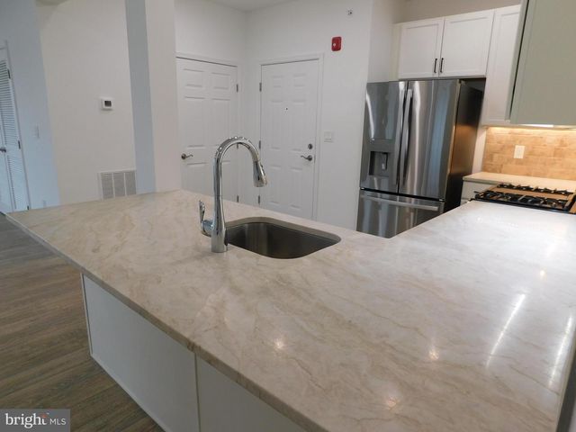 16453 RIVER VIEW DR, Bristol, PA 19007