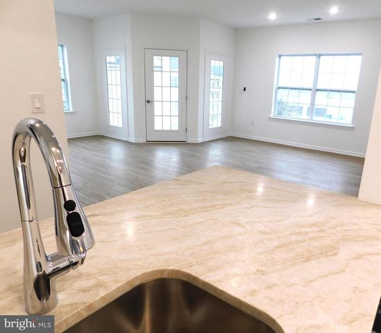 16453 RIVER VIEW DR, Bristol, PA 19007