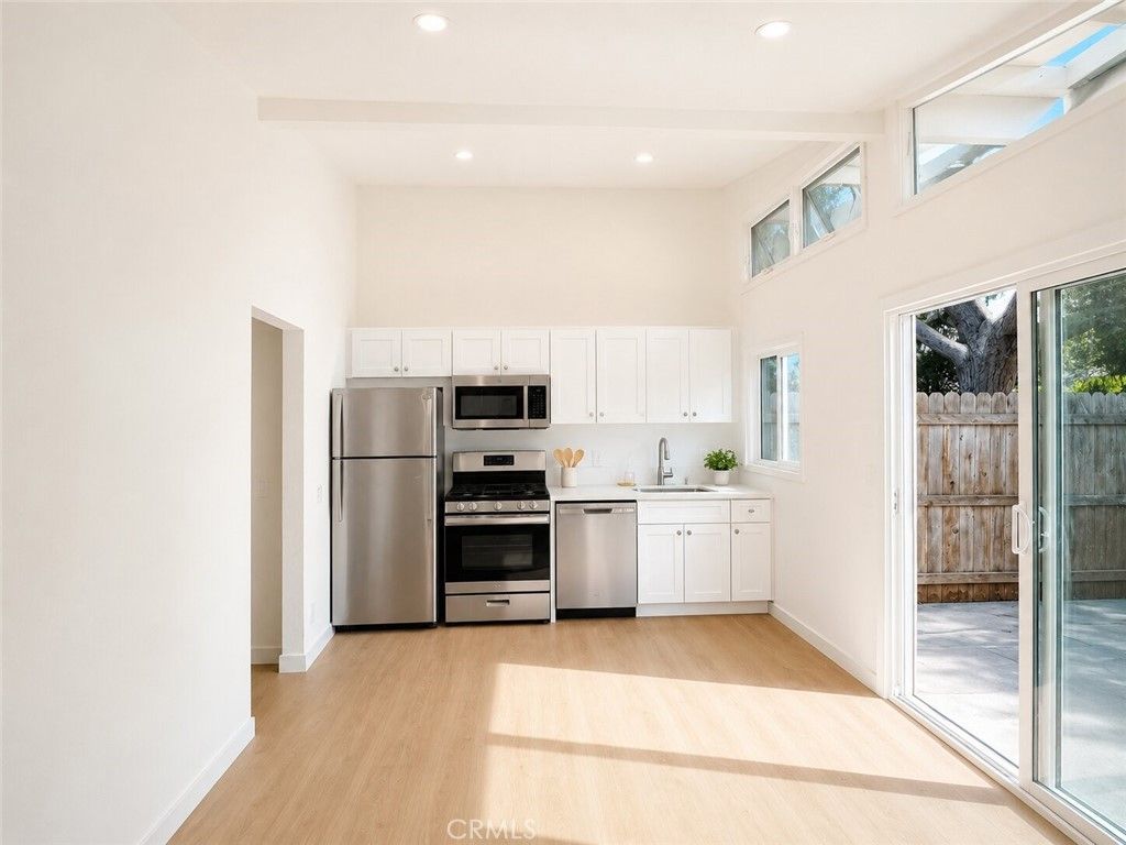 Image 3 of property listing at 2603 Calle Del Comercio, San Clemente, CA 92672