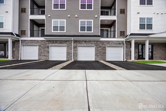 30212 Radford Court, Monroe, NJ 08831