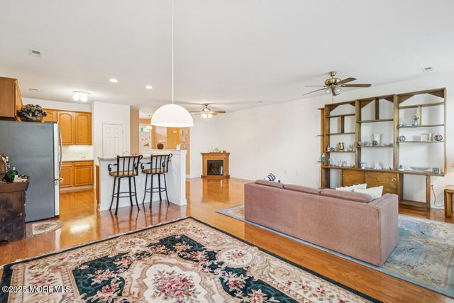 1 Drury Lane, Manchester, NJ 08759