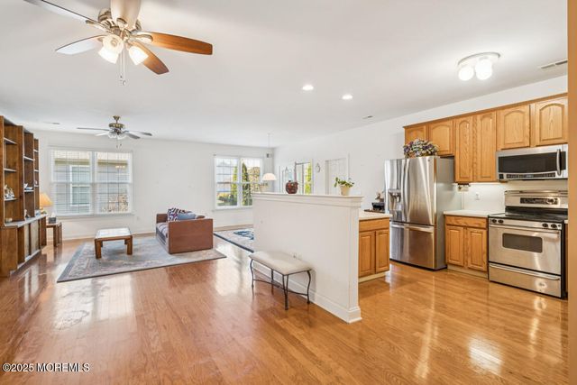 1 Drury Lane, Manchester, NJ 08759