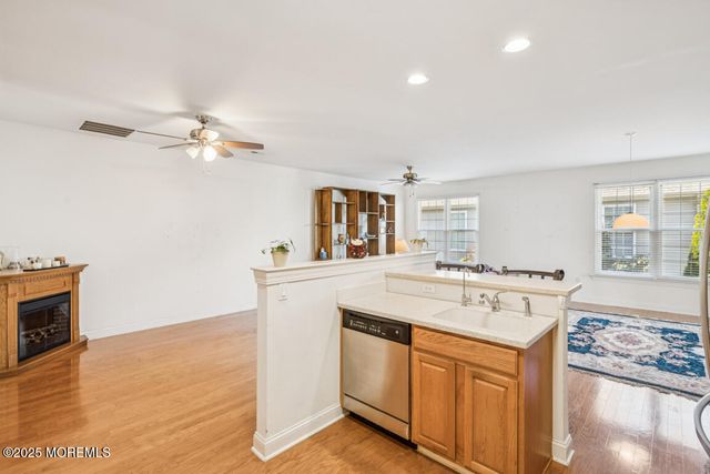 1 Drury Lane, Manchester, NJ 08759