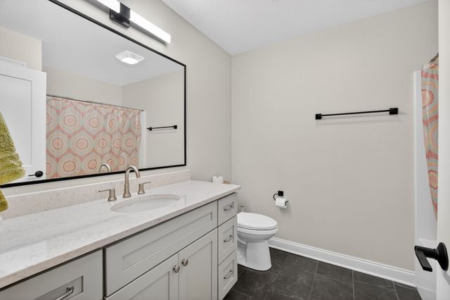 14147 Wilden Drive, Urbandale, IA 50323