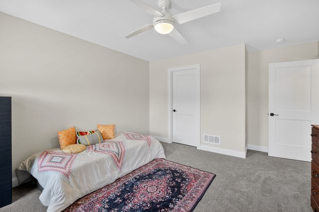 14147 Wilden Drive, Urbandale, IA 50323