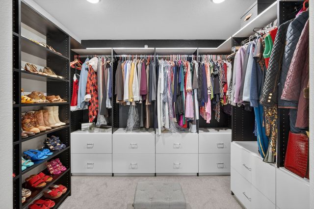 14147 Wilden Drive, Urbandale, IA 50323