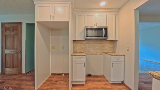 1660 Squaw Creek Drive, Girard, OH 44420