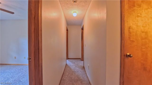 1660 Squaw Creek Drive, Girard, OH 44420