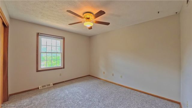 1660 Squaw Creek Drive, Girard, OH 44420