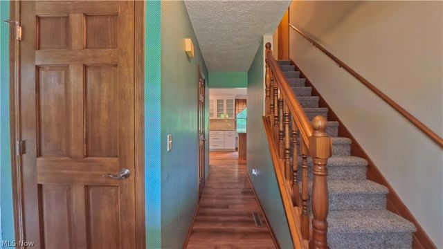 1660 Squaw Creek Drive, Girard, OH 44420