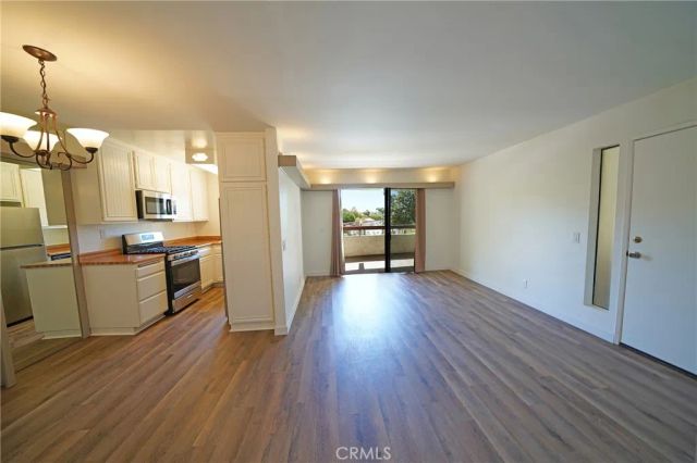 28015 Sarabande Ln 1305, Canyon Country, CA 91387