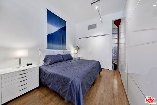253 S Broadway 403, Los Angeles, CA 90012
