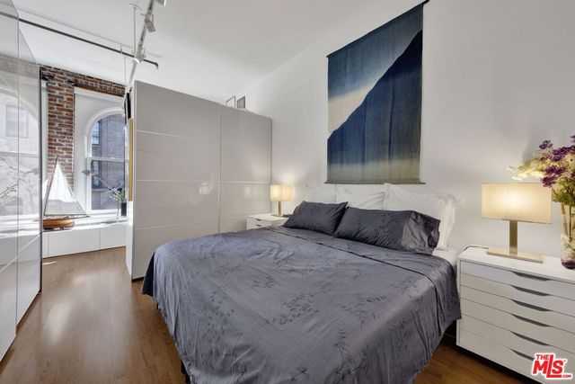 253 S Broadway 403, Los Angeles, CA 90012