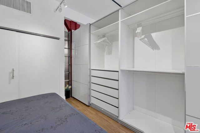 253 S Broadway 403, Los Angeles, CA 90012