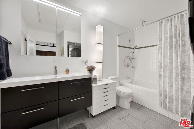 253 S Broadway 403, Los Angeles, CA 90012