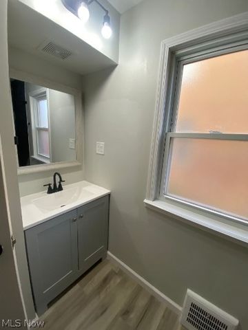 4207 Wood Avenue, Parma, OH 44134