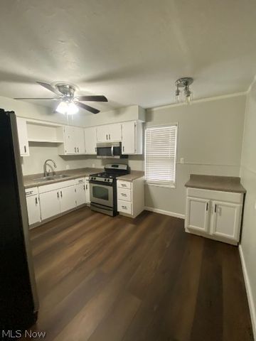 4207 Wood Avenue, Parma, OH 44134