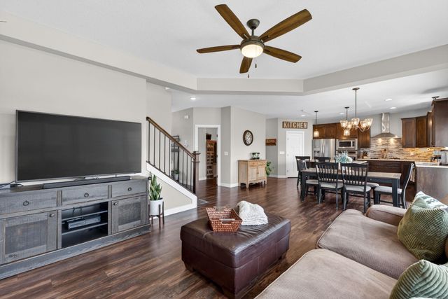 2086 Chestnut St, Lino Lakes, MN 55038