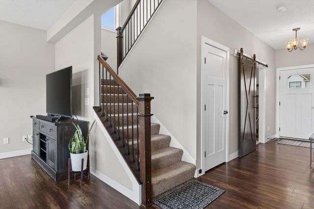 2086 Chestnut St, Lino Lakes, MN 55038
