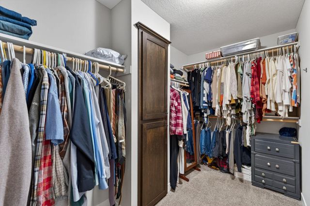 2086 Chestnut St, Lino Lakes, MN 55038