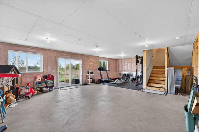 2086 Chestnut St, Lino Lakes, MN 55038