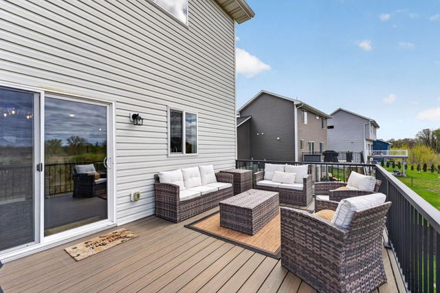 2086 Chestnut St, Lino Lakes, MN 55038