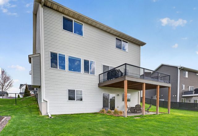 2086 Chestnut St, Lino Lakes, MN 55038