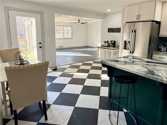 7612 MARYBELLE Lane, Kansas City, MO 64131