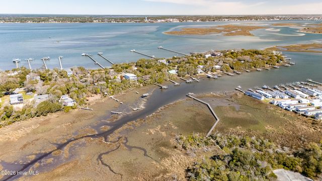 2511 W Ft Macon Road 111 B, Atlantic Beach, NC 28512