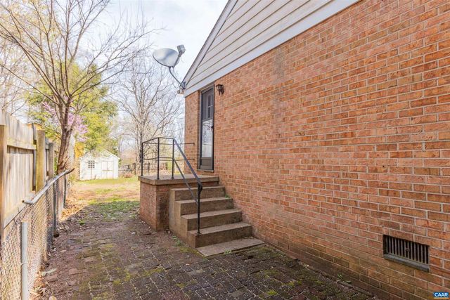 1213 CUTLER LN, Charlottesville, VA 22901