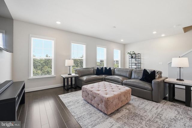 17139 BRANCHED OAK RD, Dumfries, VA 22026