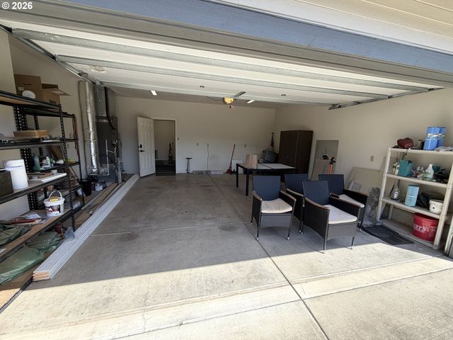 76705 HAZELDELL Ct, Oakridge, OR 97463