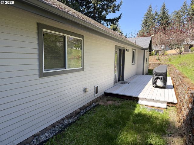 76705 HAZELDELL Ct, Oakridge, OR 97463