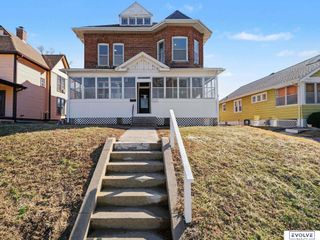 3833 Parker Street, Omaha, NE 68111