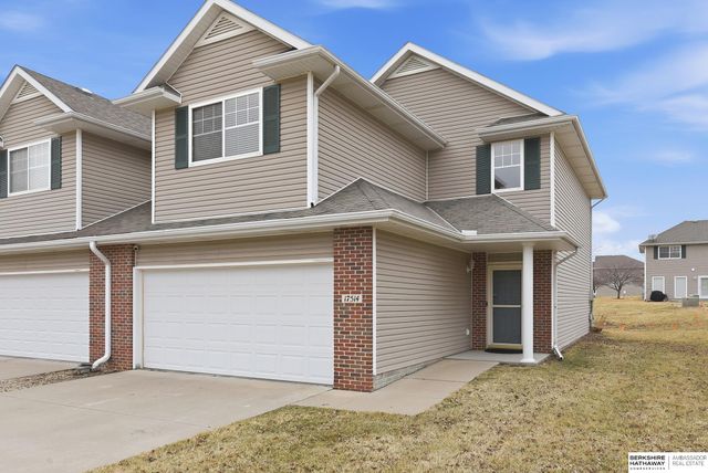 17514 Seward Plaza, Omaha, NE 68118