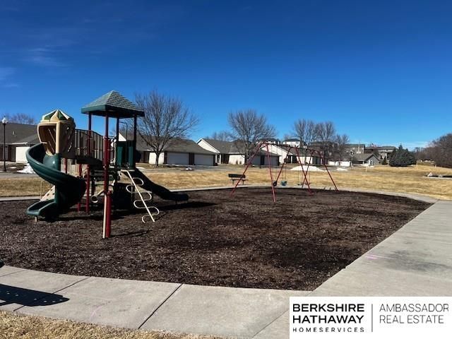 17514 Seward Plaza, Omaha, NE 68118