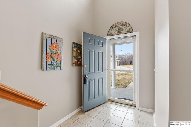 17514 Seward Plaza, Omaha, NE 68118