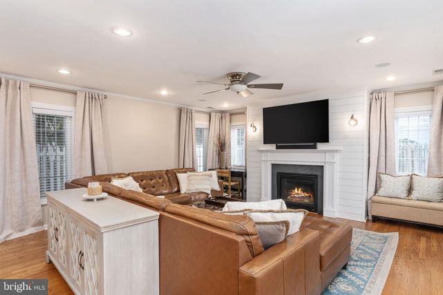 3101 CIRCLE HILL RD, Alexandria, VA 22305