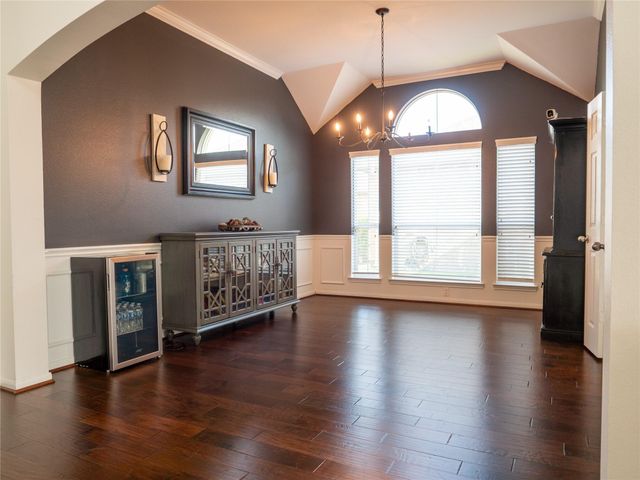 802 Sterling Court, Bay City, TX 77414