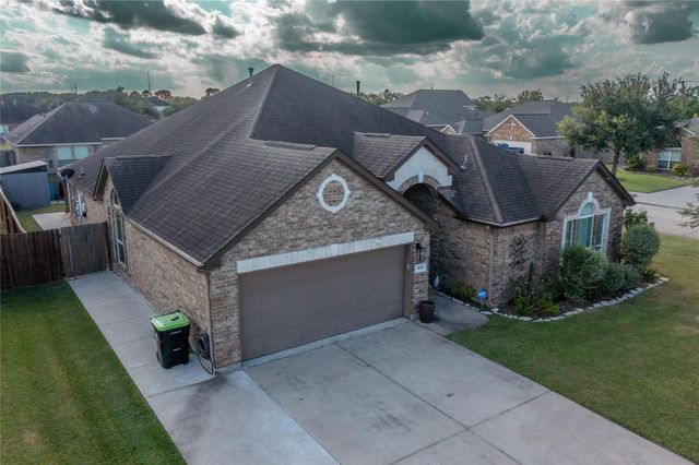 802 Sterling Court, Bay City, TX 77414