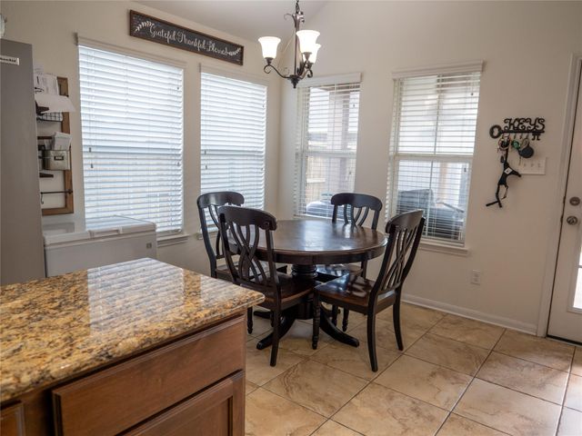 802 Sterling Court, Bay City, TX 77414