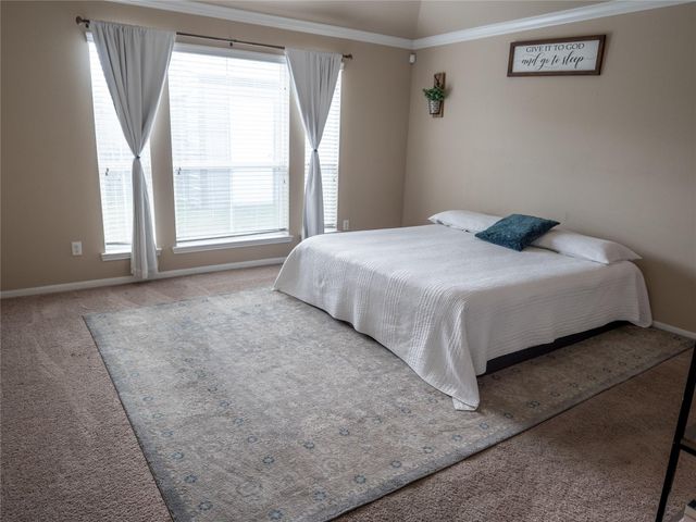 802 Sterling Court, Bay City, TX 77414