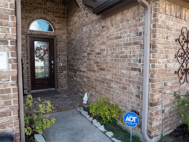 802 Sterling Court, Bay City, TX 77414