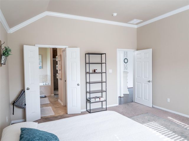 802 Sterling Court, Bay City, TX 77414