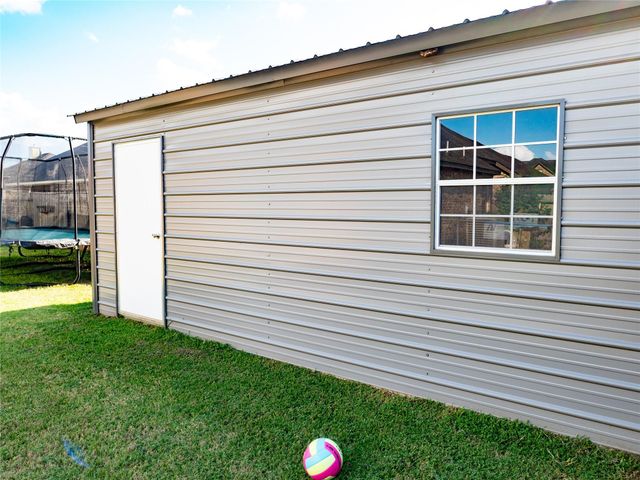 802 Sterling Court, Bay City, TX 77414