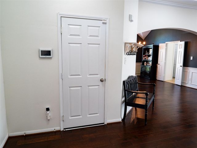 802 Sterling Court, Bay City, TX 77414