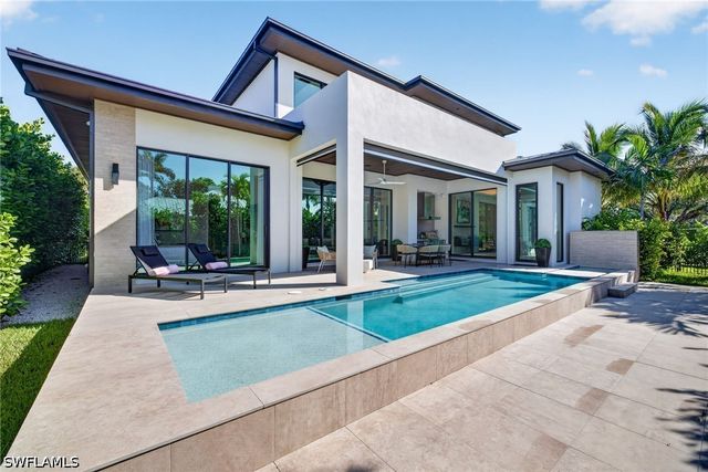 788 7TH AVE N, Naples, FL 34102