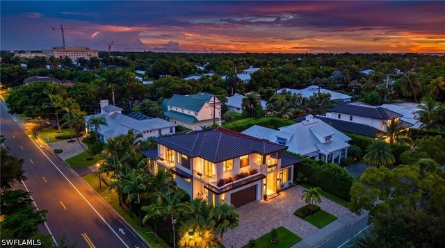 788 7TH AVE N, Naples, FL 34102